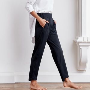 ADAY Cut it Out Tapered Pant • Black • S